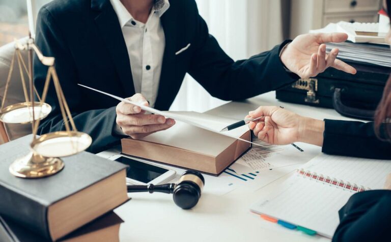 پیگیری قضایی برای پس گرفتن پول