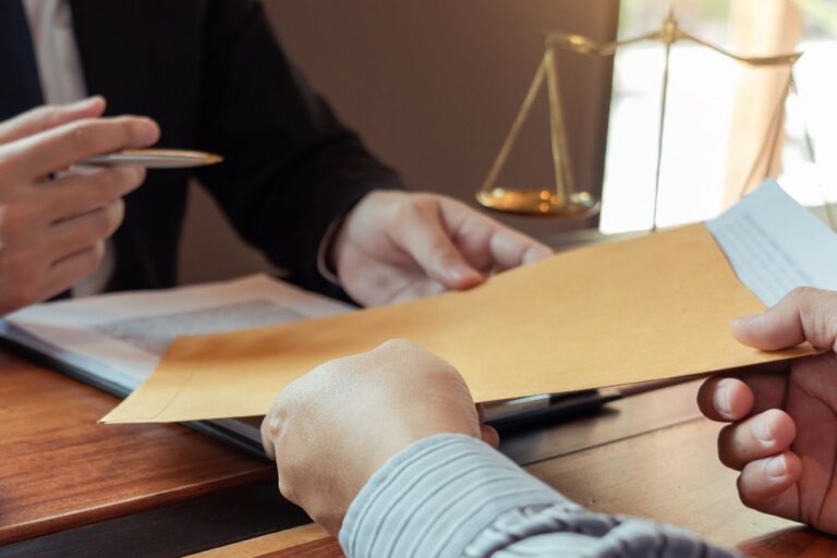 نقش وکیل در درخواست دستور موقت