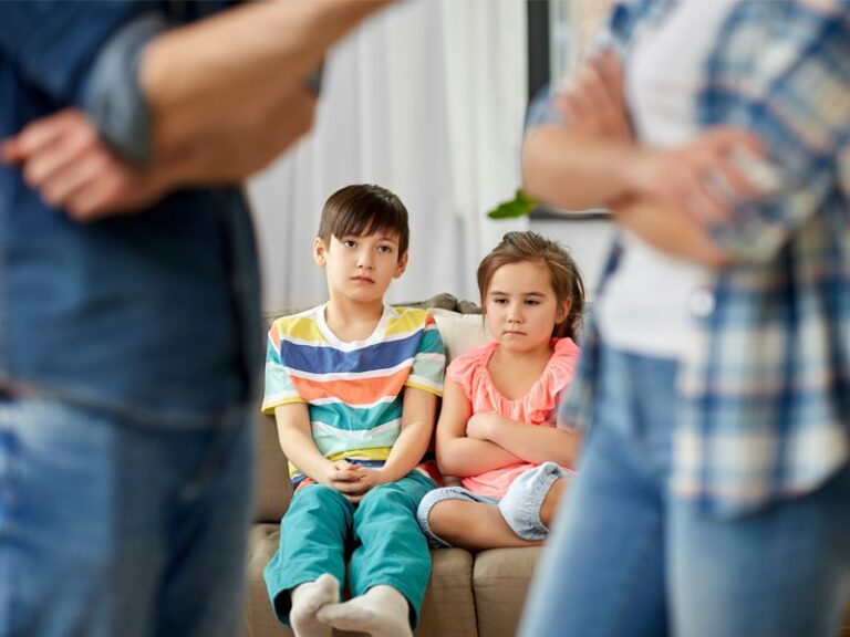 حضانت فرزند پسر بعد از طلاق با کیست